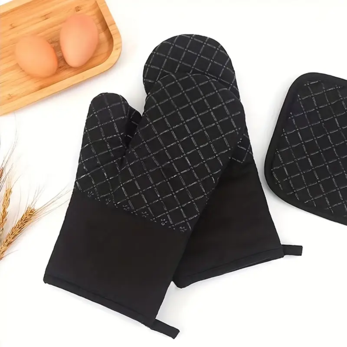Hot mitt Gloves From heat While Cooking Baking Grilling and Handling hot Cookware (Random Color)