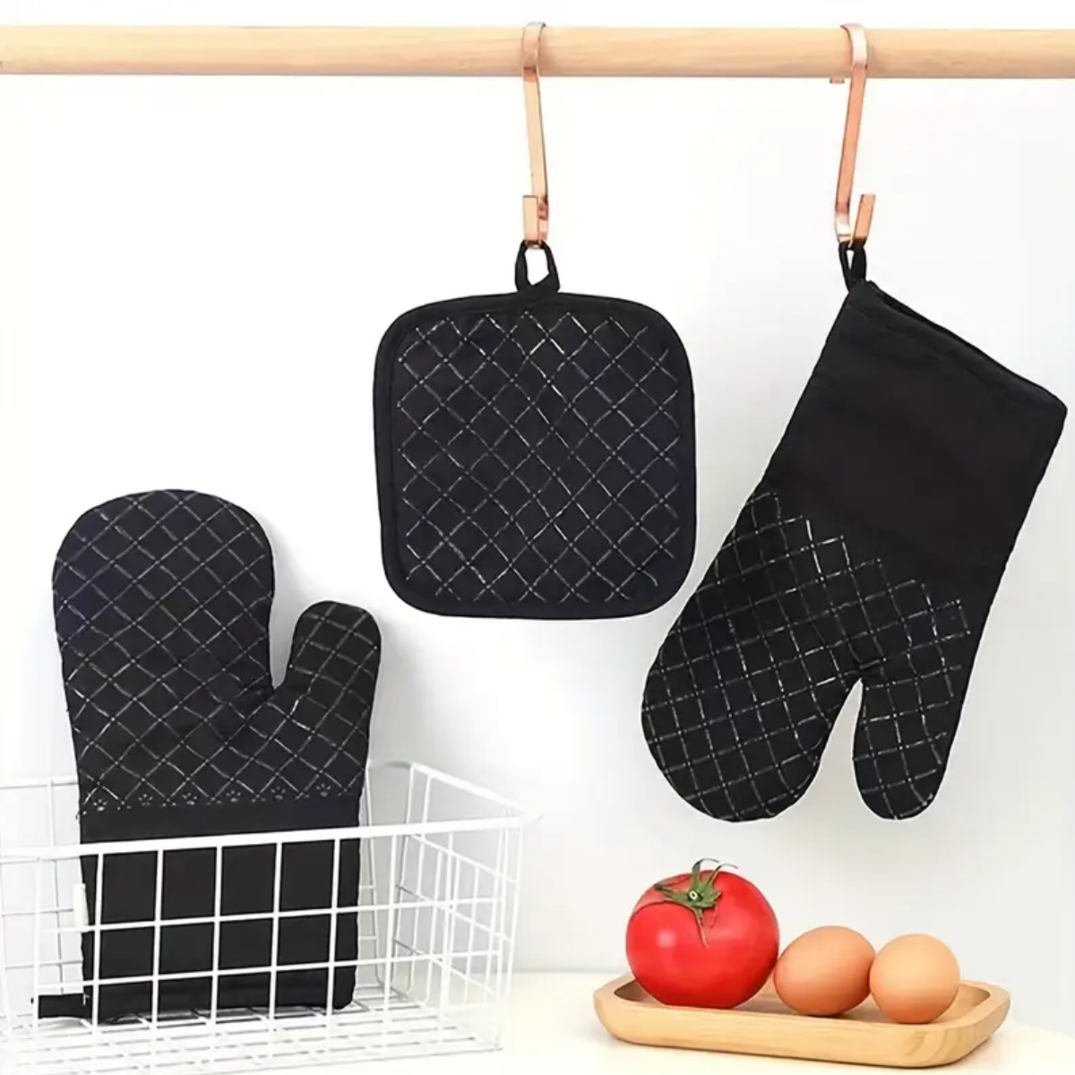Hot mitt Gloves From heat While Cooking Baking Grilling and Handling hot Cookware (Random Color)